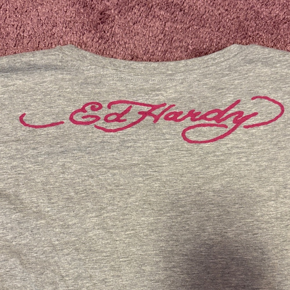 Ed Hardy Gray Crop Top with Pink Logo and Black Skull Graphic - Picture 5 of 5